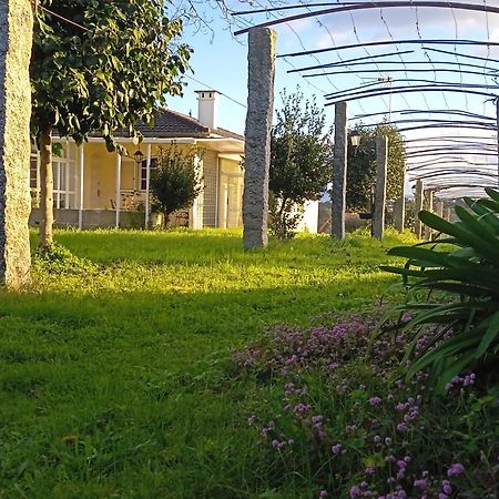 A Casa De Abelleira Ponteareas Bed & Breakfast Екстериор снимка