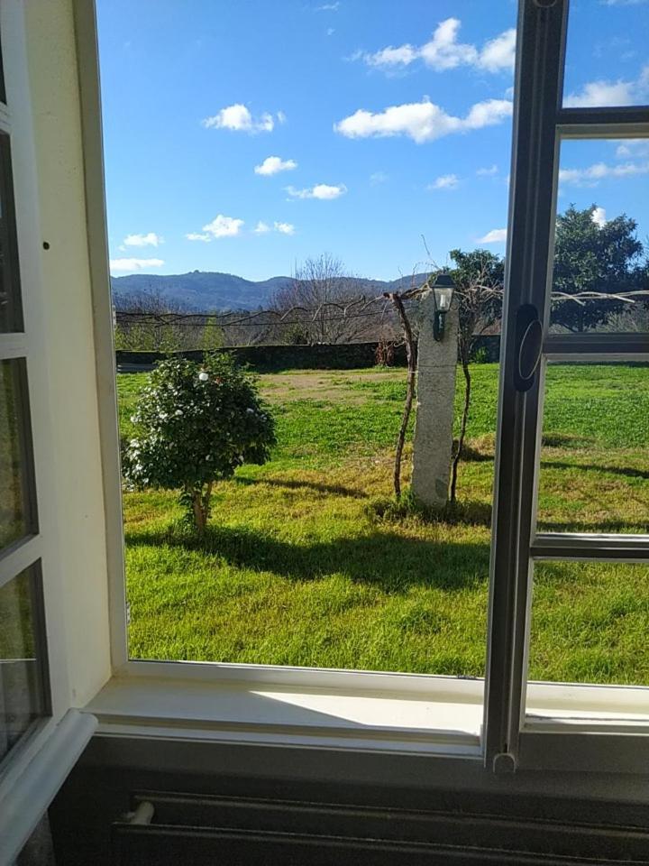 A Casa De Abelleira Ponteareas Bed & Breakfast Екстериор снимка